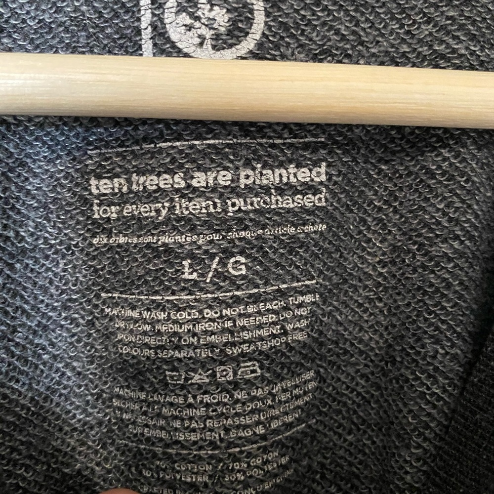 TenTree V-neck - Picture 3 of 3